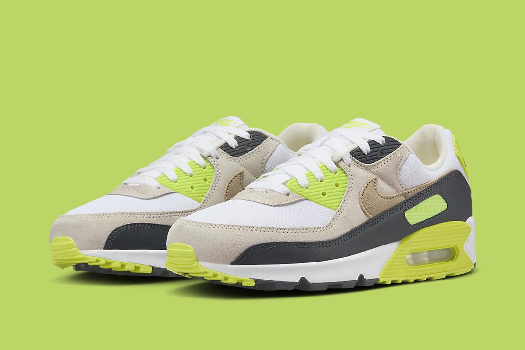Nike’s Air Max 90 Shines in “Cyber”