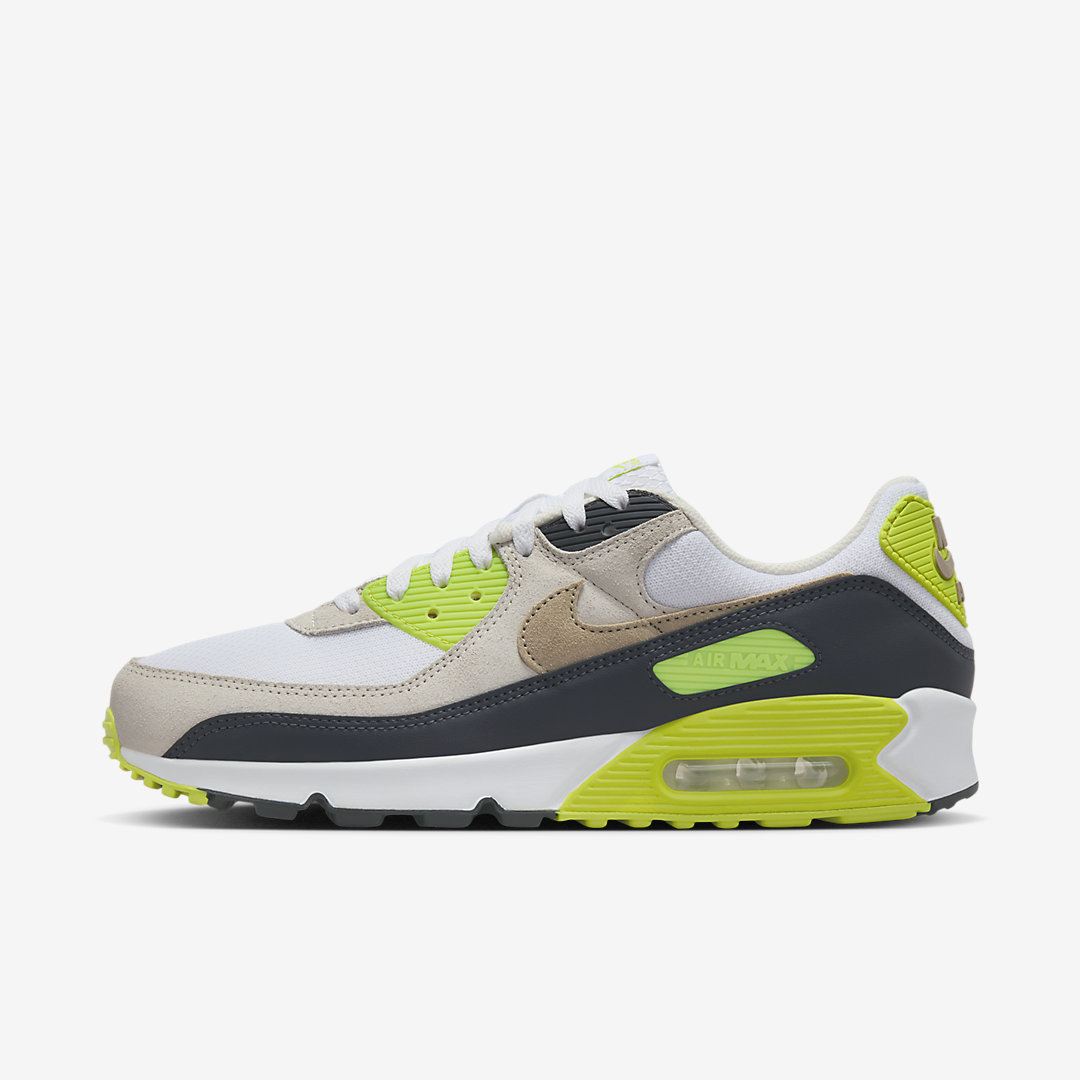 Nike zoom Air Max Day is just over three DM0029-107