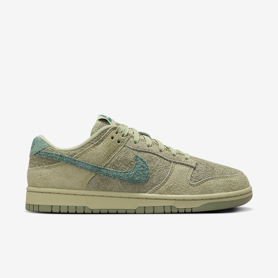 - HQZ Nike Dunk Low WMNS HJ7291-371