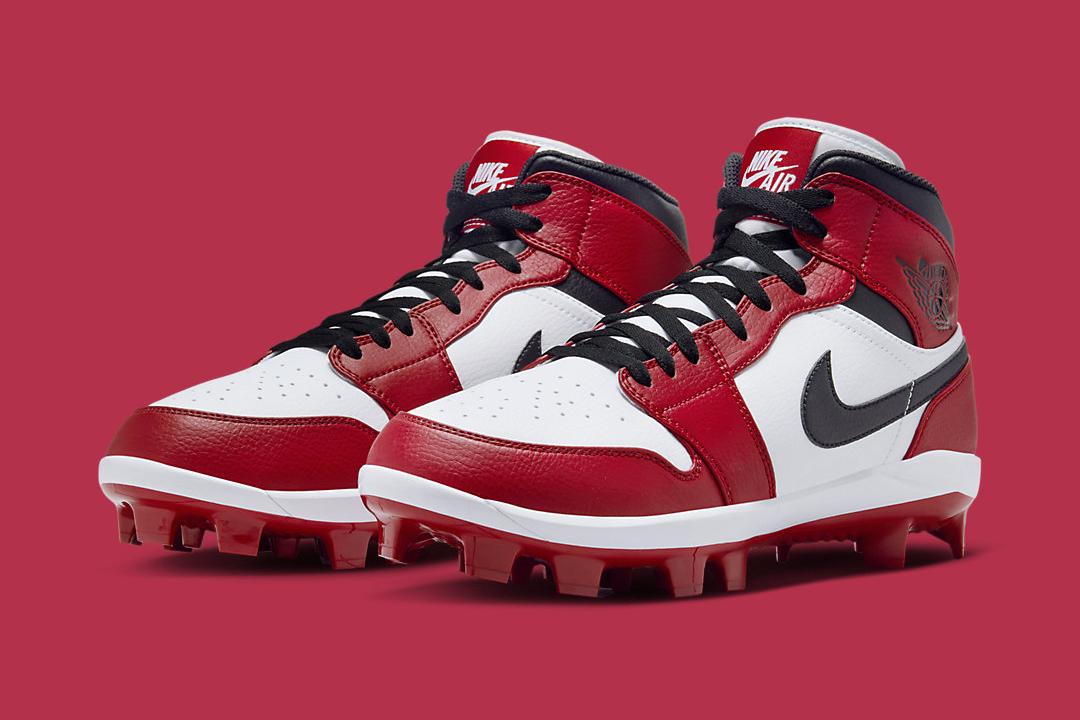 Air Jordan 1 MCS Cleat "Chicago" AV5354-611