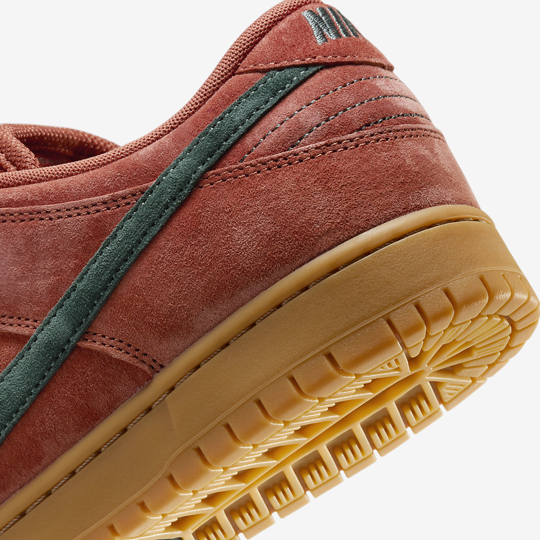 - HQZ Nike SB Dunk Low HF3704-800