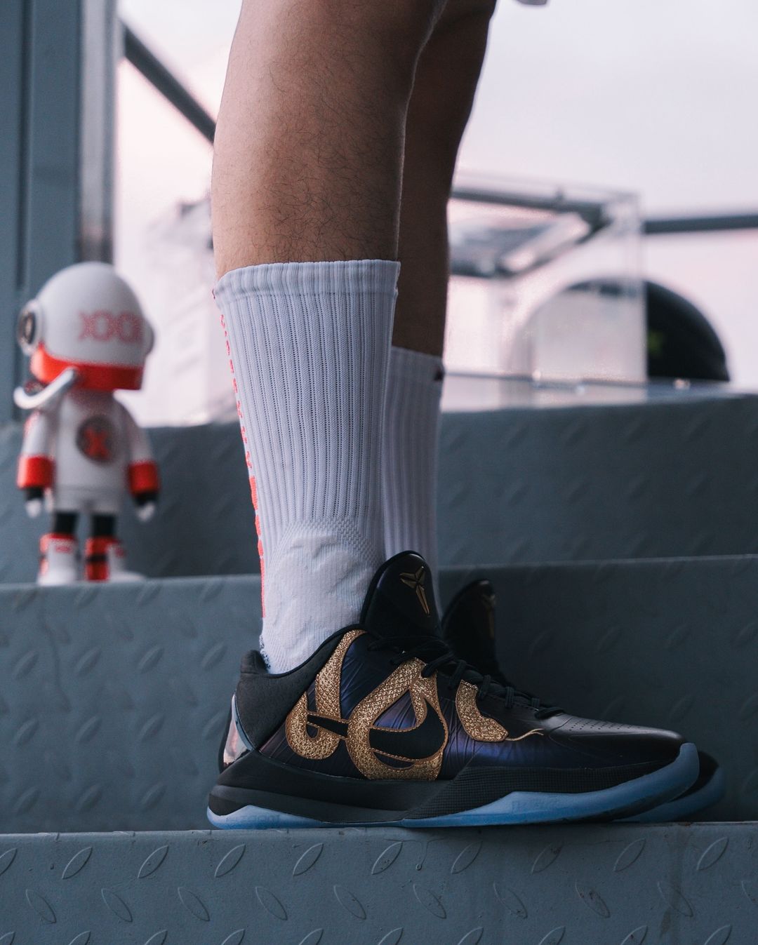 - HQZ Nike Kobe 5 Protro "LNY Eggplant"