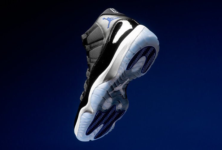 jordan maxin 200 white dark sulfur black deep royal blue