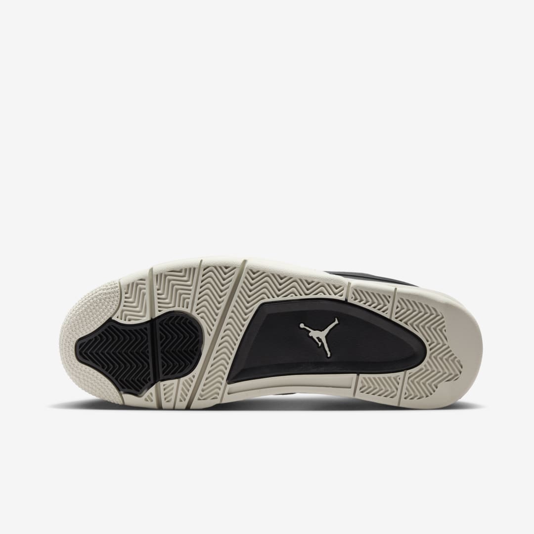- HQZ Air Jordan 4 RM "Black/Light Bone" FQ7939-001