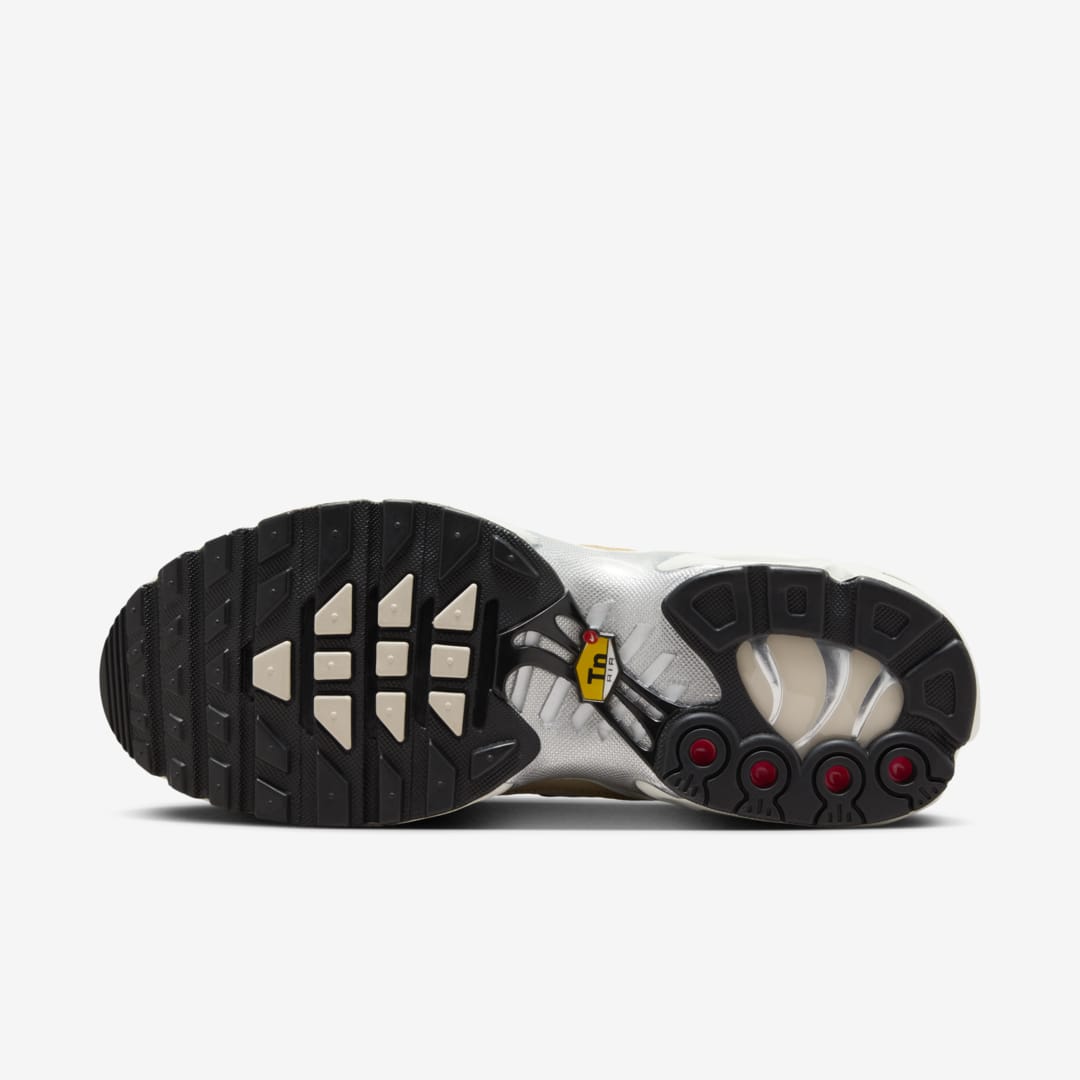 - HQZ Nike Air Max Plus FV8480-200