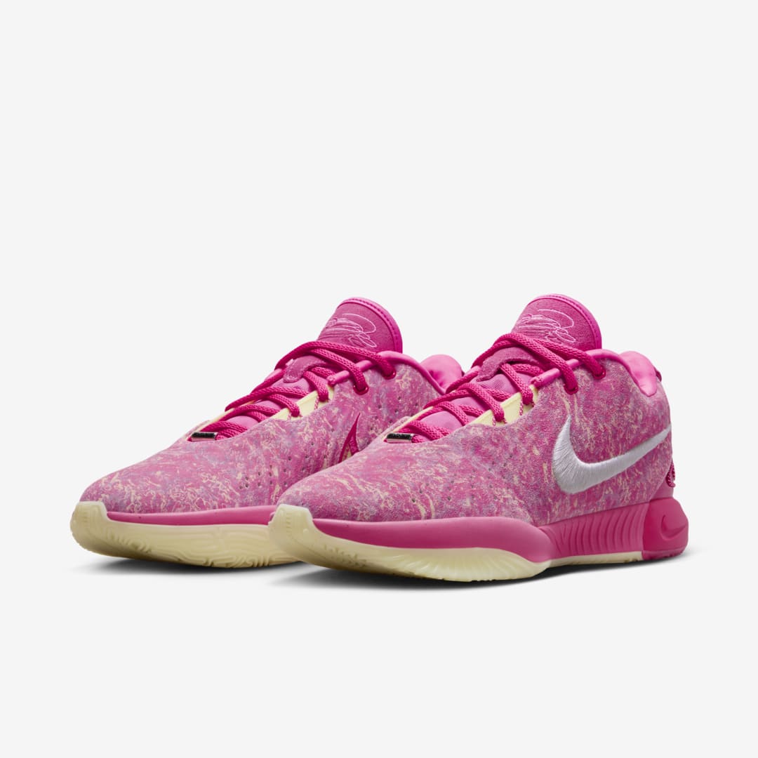Nike LeBron 21 