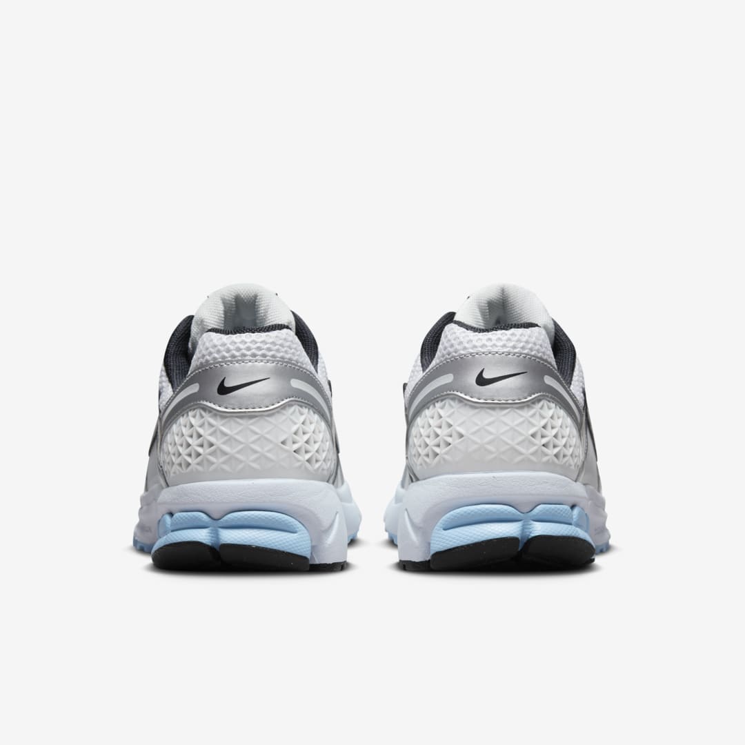 - HQZ Nike Zoom Vomero 5 WMNS HF1877-100