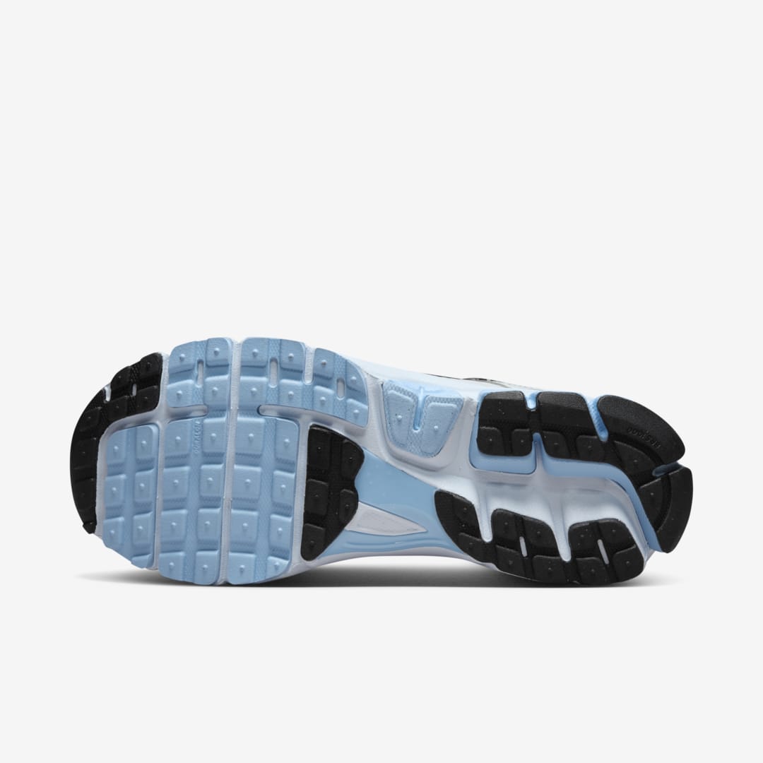 - HQZ Nike Zoom Vomero 5 WMNS HF1877-100