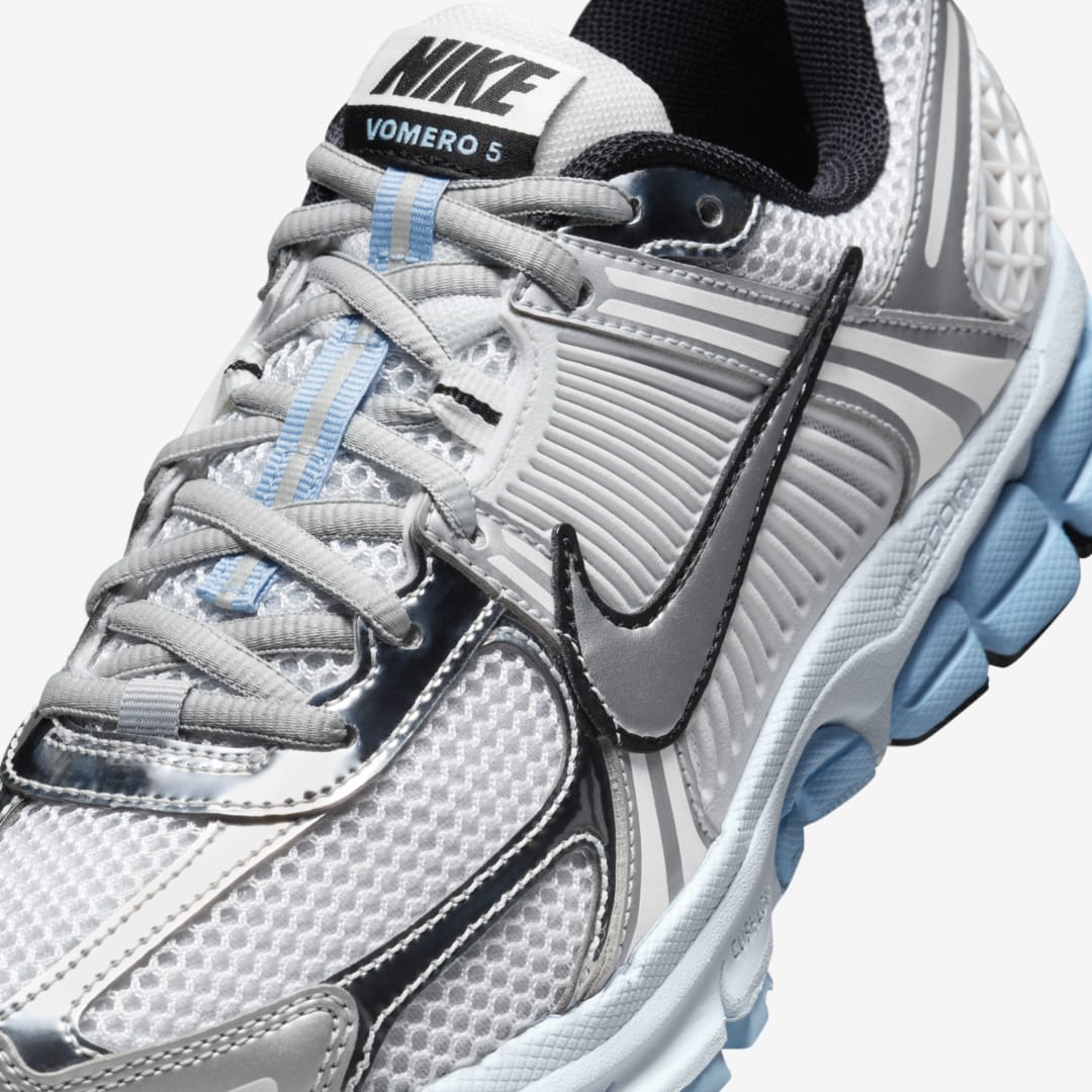 - HQZ Nike Zoom Vomero 5 WMNS HF1877-100