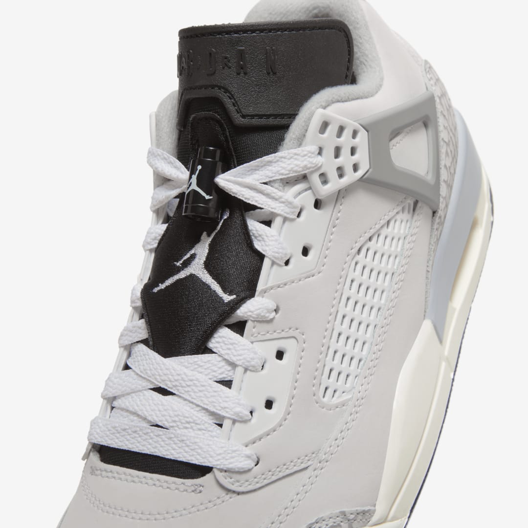- HQZ Jordan Spizike Low HQ1191-011
