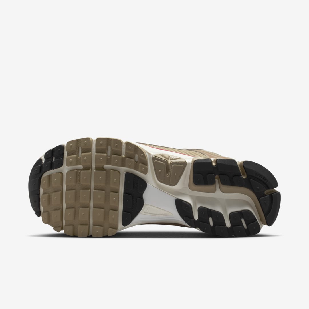 - HQZ Nike Zoom Vomero 5 WMNS HV0826-247