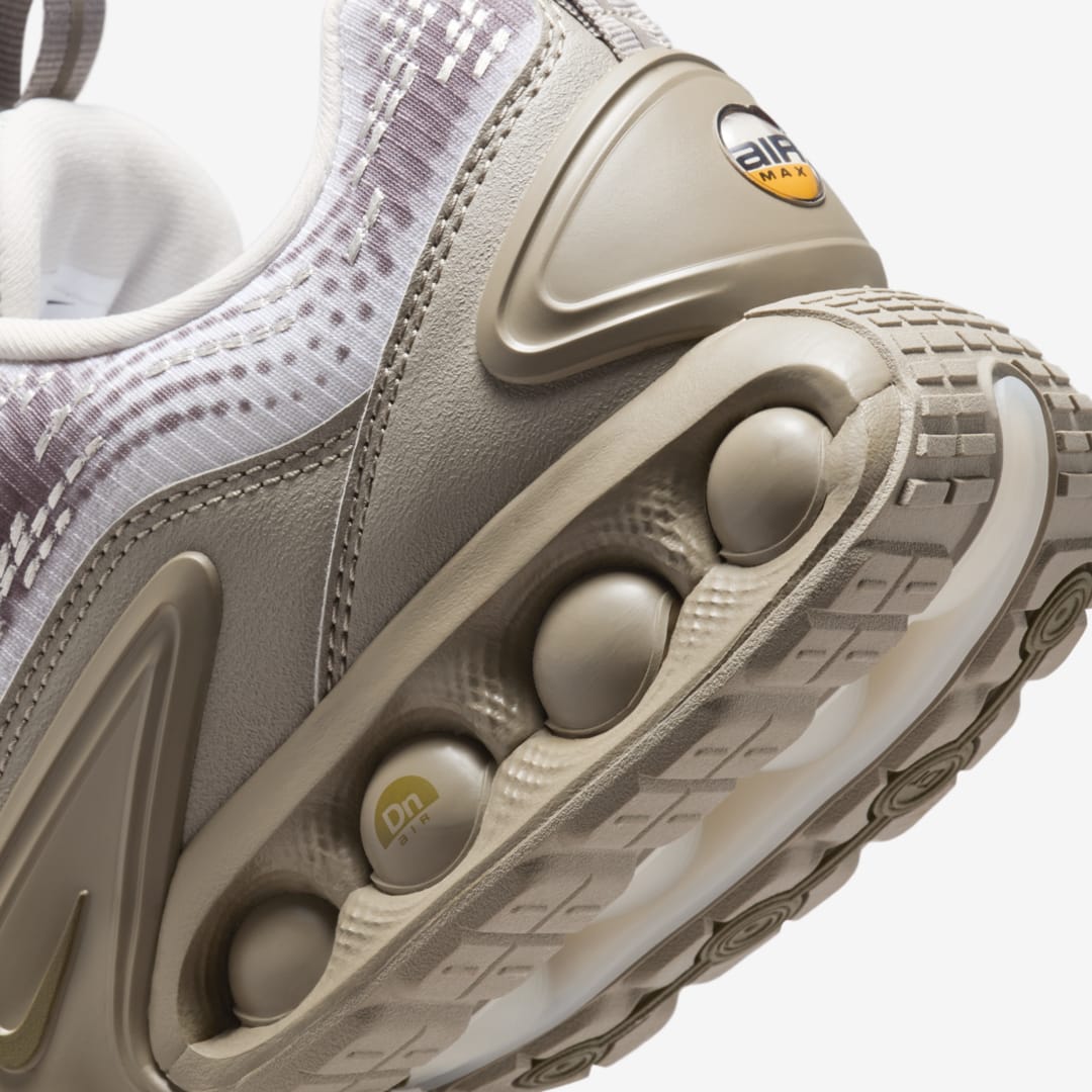 - HQZ Nike Air Max DN SP HQ0912-001