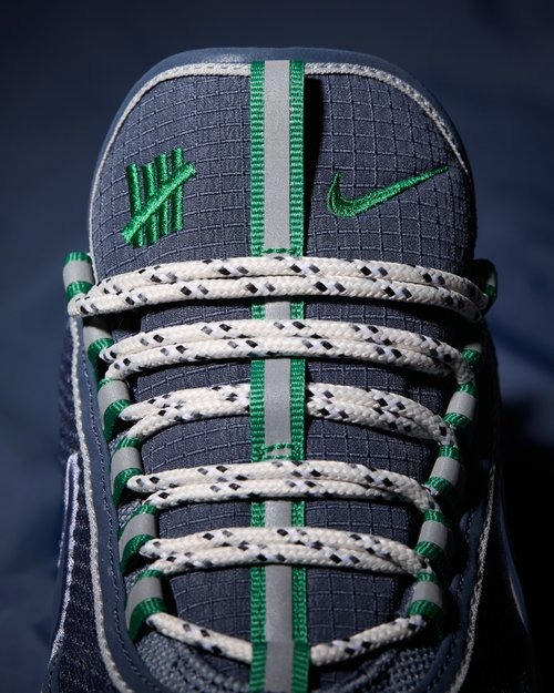 UNDEFEATED x Nike Air Zoom Spiridon 