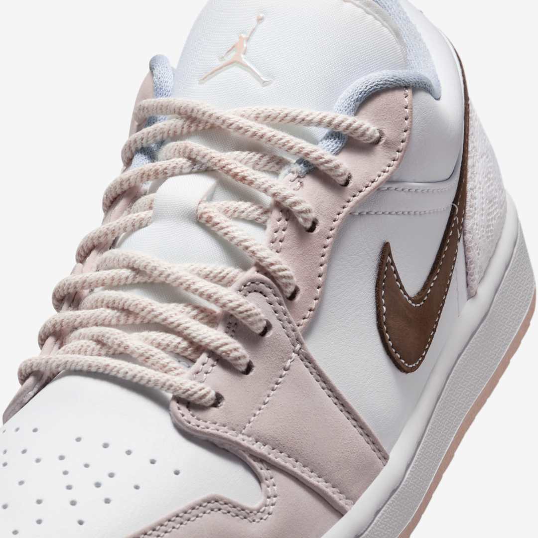 Air Jordan 1 Low WMNS IB8859-101