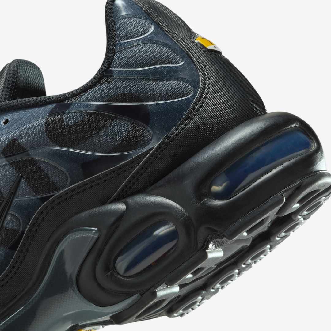 PSG x Nike Air Max Plus IB2253-001