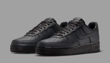 .SWOOSH x Nike Air Force 1 Low "Dirty Triple Black" HJ9348-001