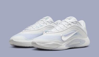 Nike A'One "OG Pearl" FZ8605-100