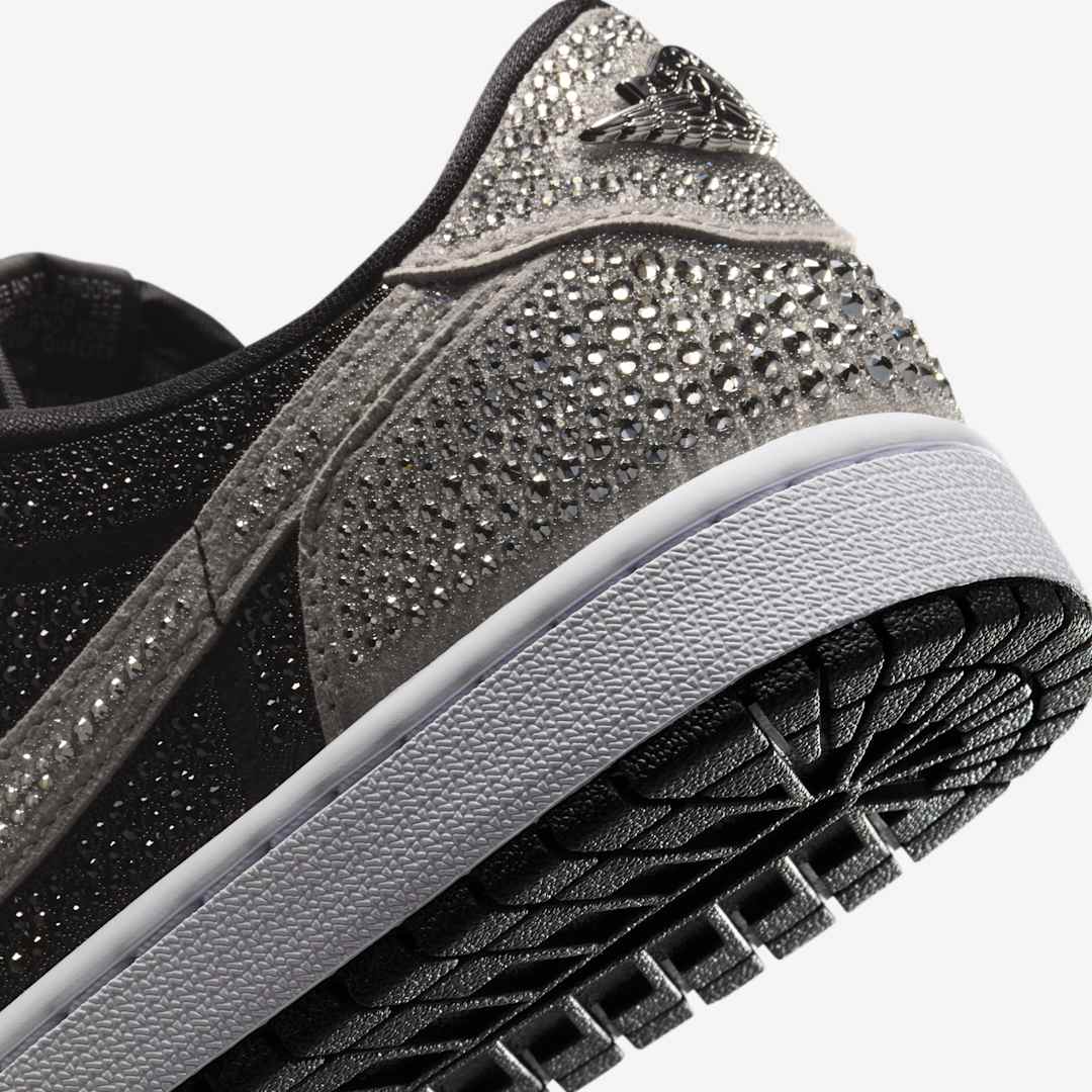 Swarovski x Air Jordan 1 Low OG WMNS "Stealth" HM9208-001