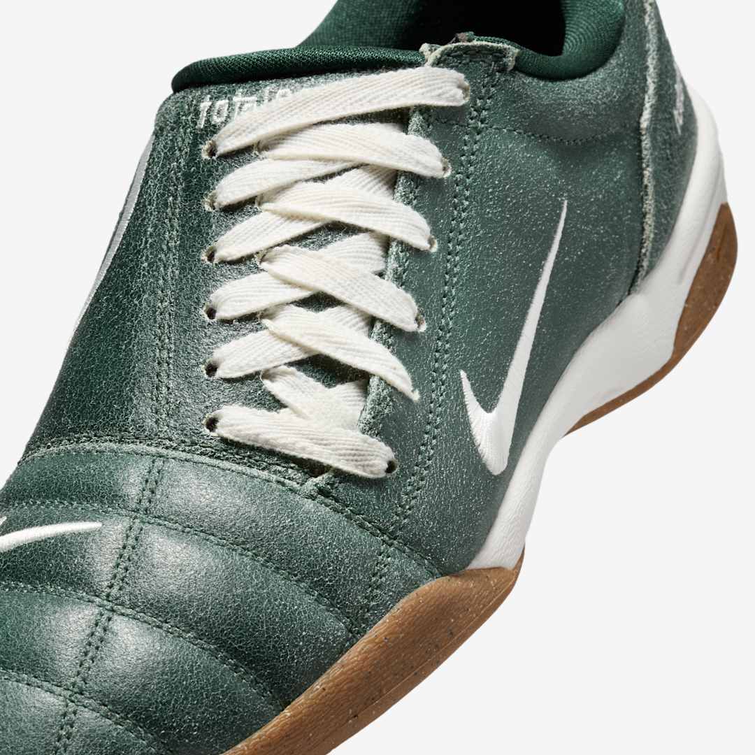 Nike Total 90 IH2090-300
