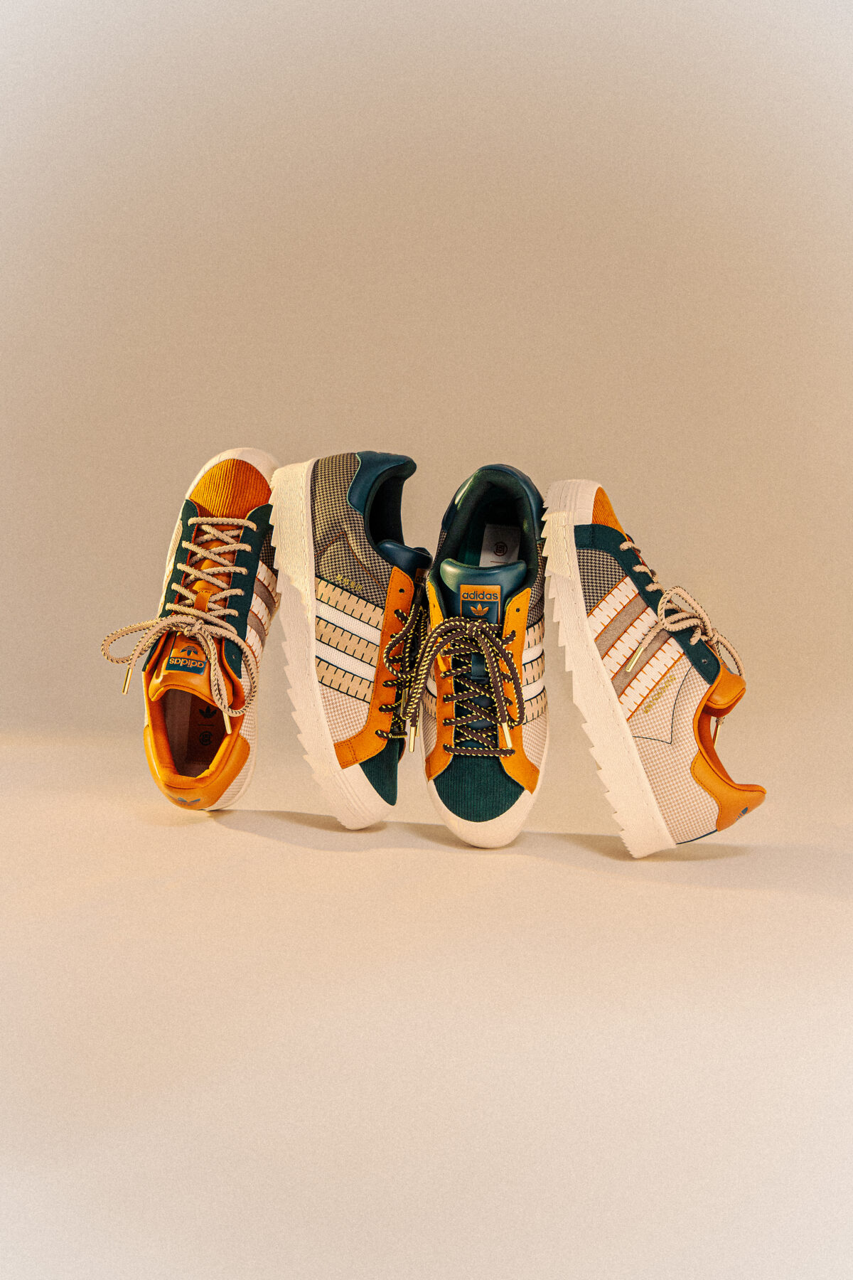 adidas gazelle silver green womens Adidas NMD R1 