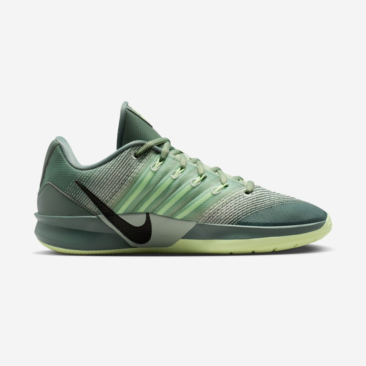 Nike Sabrina 3 