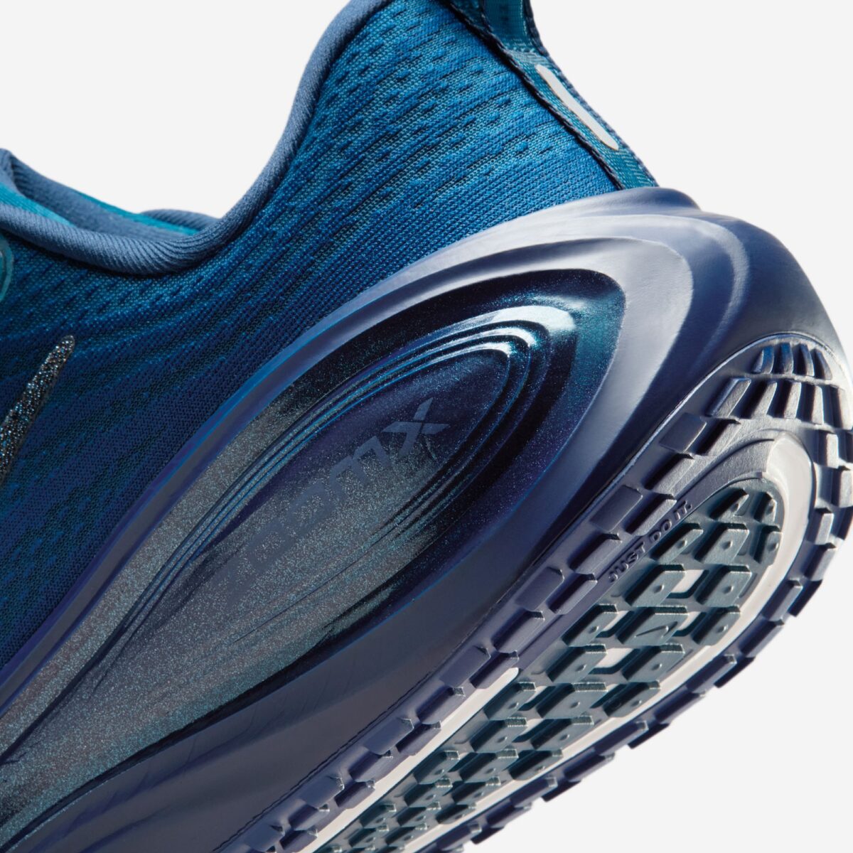 Swarovski x Nike Vomero Plus WMNS 