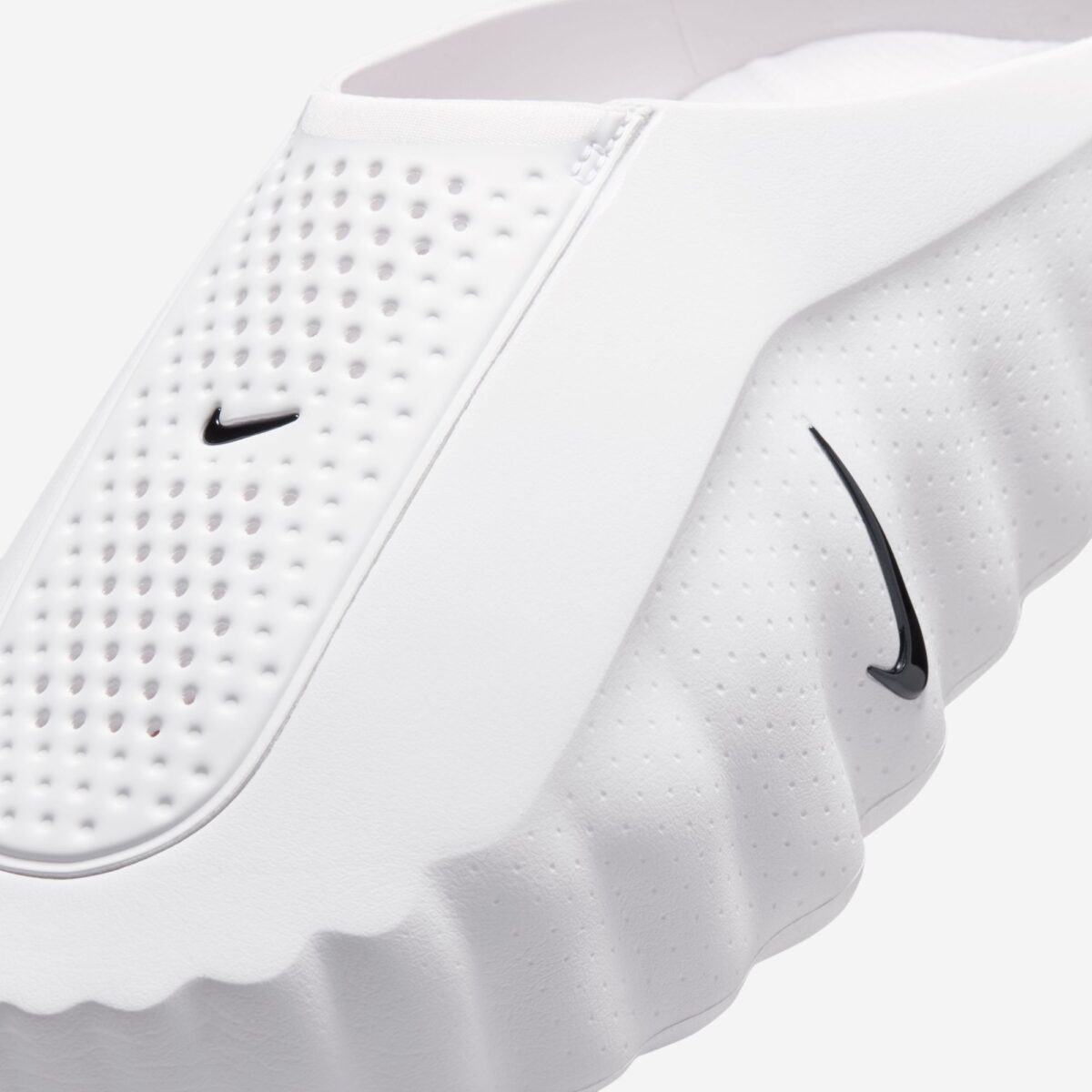 Nike Mind 001 
