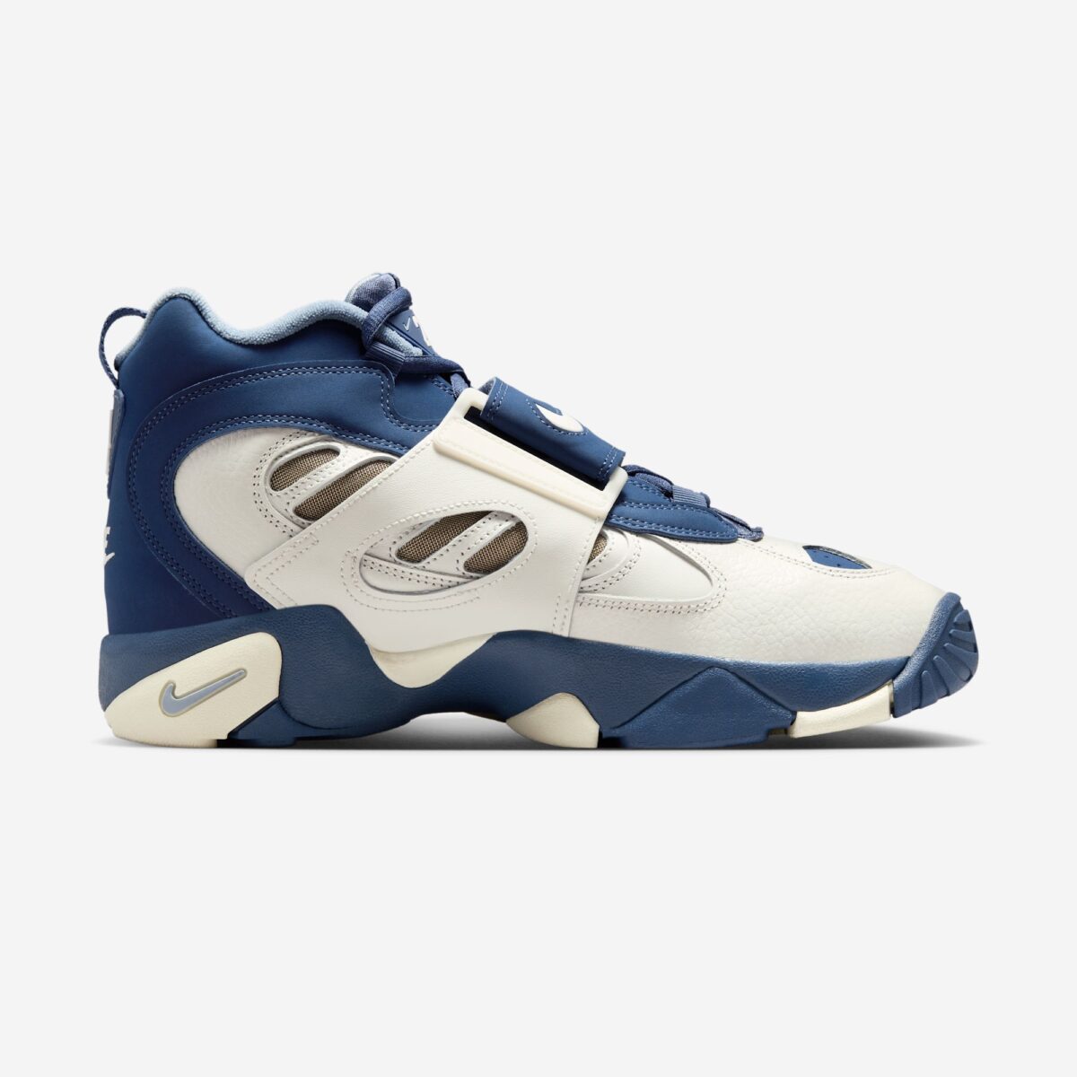 Nike Air Diamond Turf II in Blue Grey colorway, showing muted grey and blue tonal upper with mid-top silhouette - detail view 3